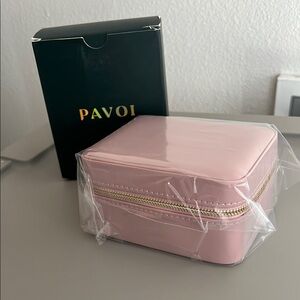 Pink Pavoi Jewelry Travel Case